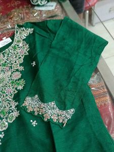 Green Embroidered Kurta Set L
