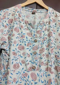 Sea Green &amp; Maroon Floral Printed Kurti 44 Bust