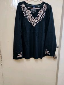 Plus Size ⚫ Beautiful Top For Summer
