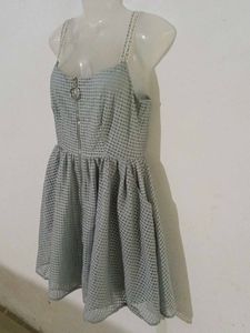 BEAUTIFUL DRESS