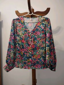 FLORAL TOP