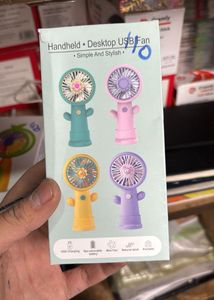 Kids Cooling Fan With Mist, High Quality