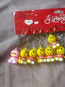 Excellent Brandnew 12 Piece Set Of Keychains