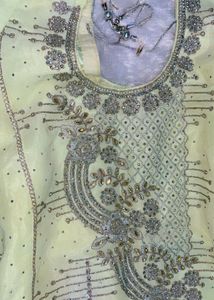 Sale!!!!Elegant Embellished Pista Green Suit❤️🌸