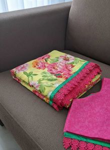 Floral Print Saree with Lace , unstitched blouse p