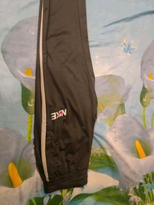 Night pant for men which is stretch to free