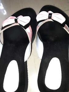 Soft Velvet Heels For Daily Wear