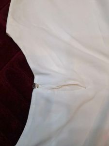 Elegant White Sleeveless Top