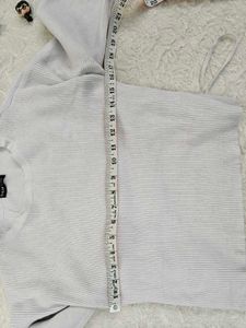 SHEIN Gray Cropped Sweater