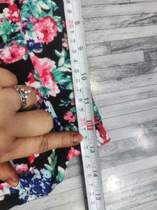 Floral Print Shorts 32.size 🧡