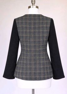 Plaid Top with Long Sleeves ( C12 )