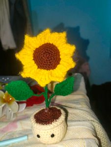 Sunflower Desk buddy