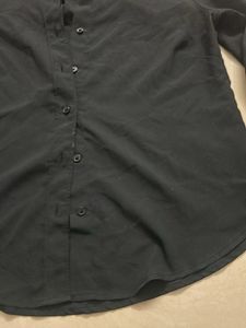 h&amp;m black shirt size S