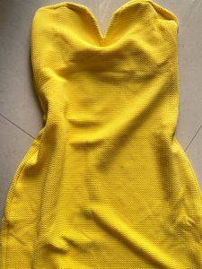 💛 Vibrant Yellow Strapless Bodycon Tube Dress
