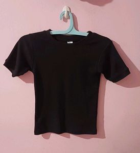 Basic Black T-shirt
