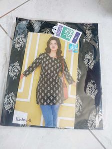Sort Kurti