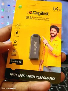 Digitek 64GB USB 3.2 Flash Drive