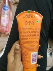 Lotus Sunscreen