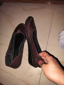 Women Dark Brown Bellies With Comfortable Wedges