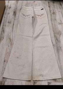 sc8776 Weston Bootcut Pants size 28