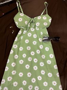 Daisy Print Green Dress