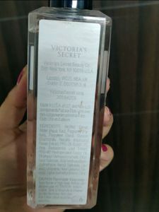 Victoria's Secret Just a Kiss body mist