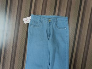 Y-22 Size 30 Straight Women Denim Jeans