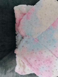 I&#39;m selling a beautiful cropped sweatshirt
