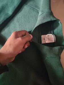 Green Pullover Sweatshirt