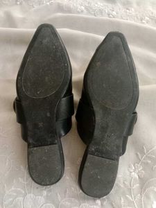 H&amp;M  black sandal