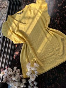 Yellow Schiffili top