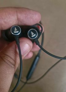 Boat Rockerz 245v2