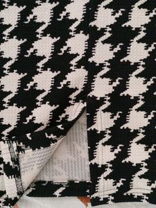 Houndstooth Pencil Skirt