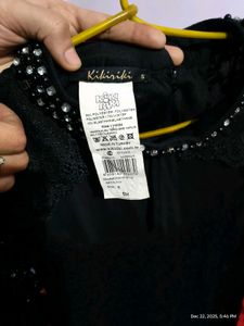 🖤 Elegant Black Lace Dress – Excellent Condition