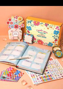 Dream Life Undated Planner &amp; 2026 Calendar