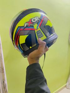 Axor vivid Brand New Helmet👌