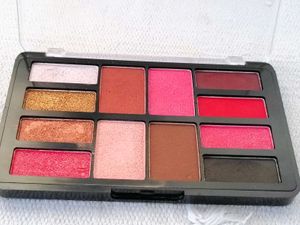 Hilaryrhoda Eye Shadow Palate