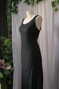 Elegant Black Midi Dress With Built It Bra