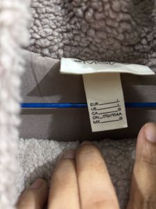 H&amp;M Beige Fleece Gillet