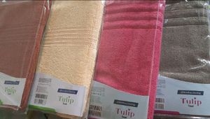 Bombay Dyeing Tulip towel , size 75x 150