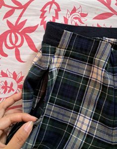 Green Plaid Pants - Classic Style
