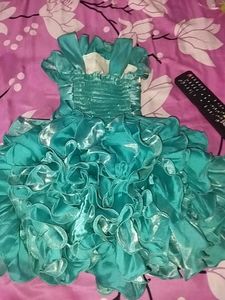 SHADING GREEN FROCK