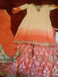 SALEEEEParty Wear Pretty Dress