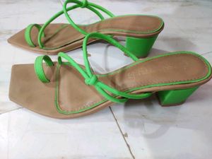 Dressberry One Toe Block Heels With Knott Details