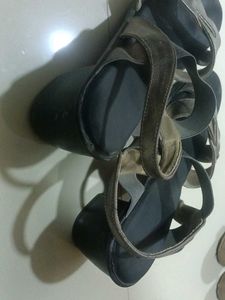 Sandels With Heels