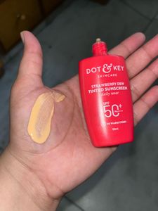 Dot &amp; Key Strawberry Dew Tinted Sunscreen SPF 50