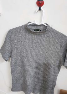 DressBerry Women Grey Melange Ribbed High Neck T-s