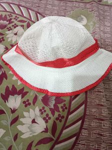 Cute White Sun Hat with Floral Detail