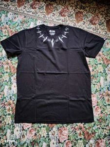 Bundle of 4 T-shirt!