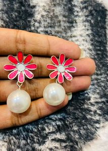 Pearl &amp; Flower Earrings